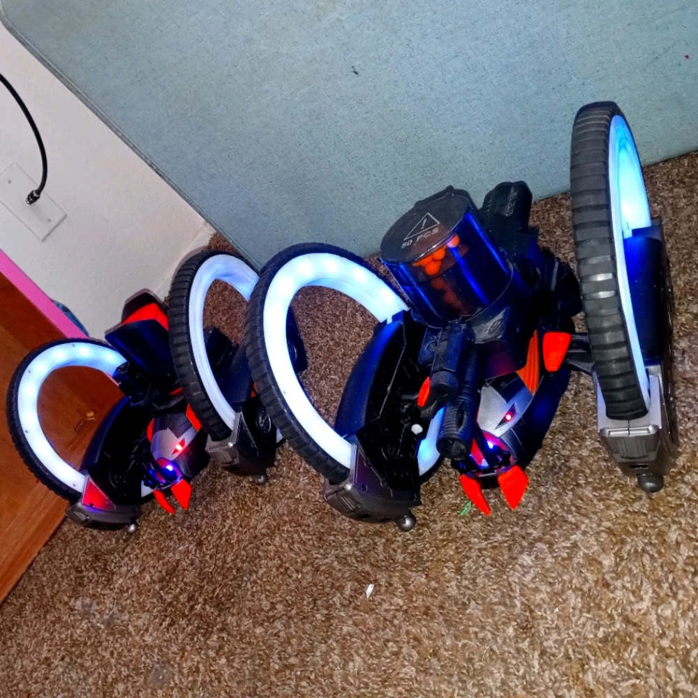 Remote Control Robots - Picture 2 of 8